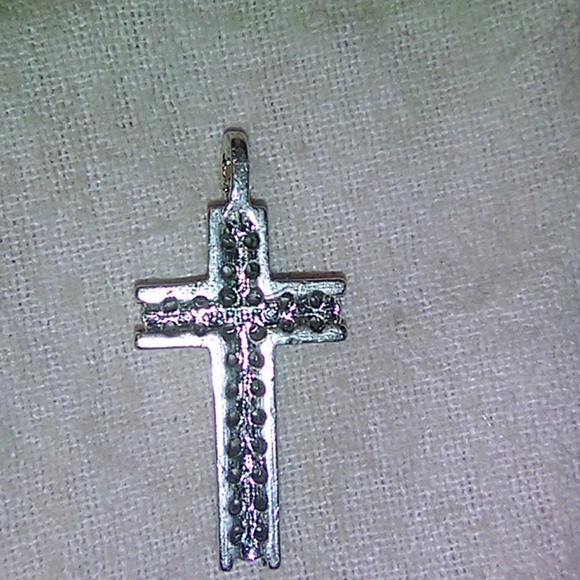 BUNDLE OF CROSS PENDANTS - Picture 9 of 11